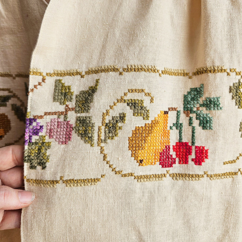 Bolero Cream and Fruit Embroidery